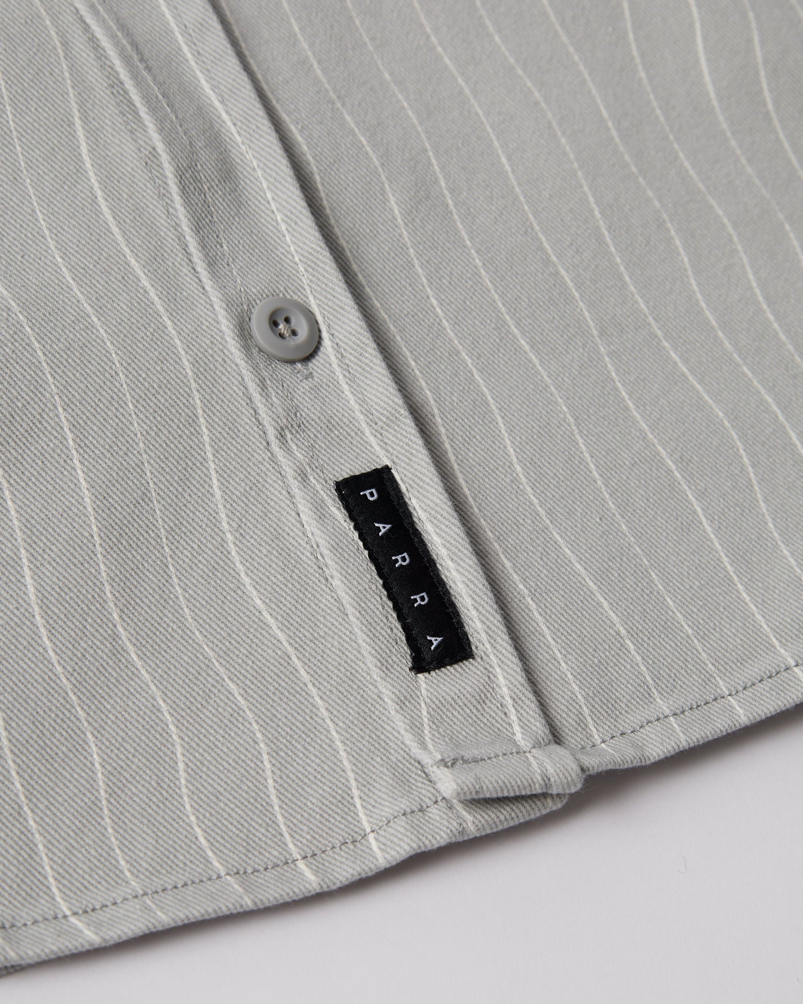 Meandering lines shirt - Grey