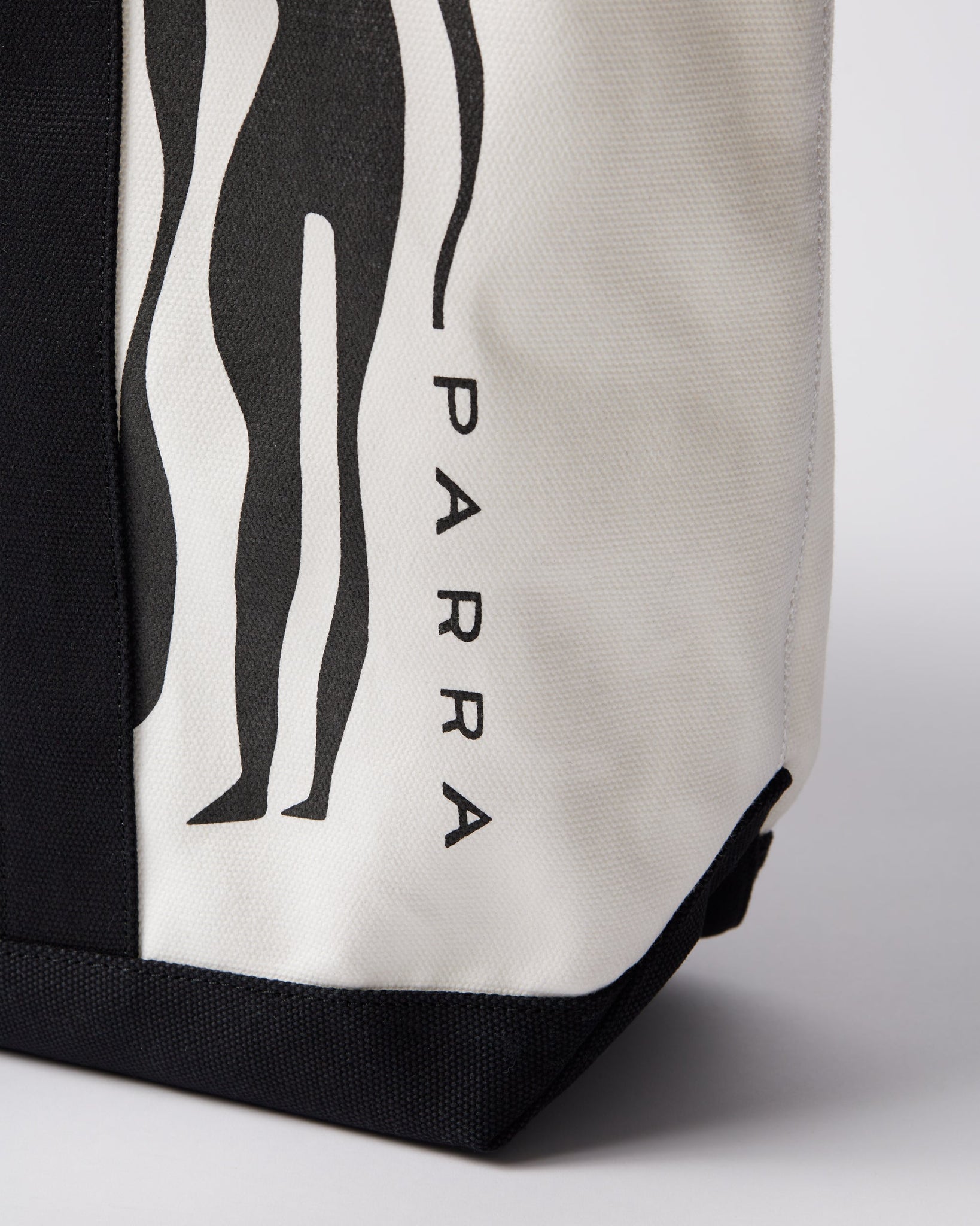 Connected guy bag
