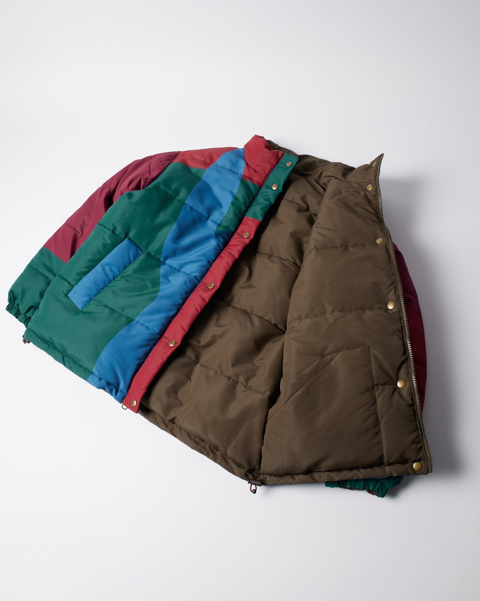 Protect the sun reversible puffer jacket