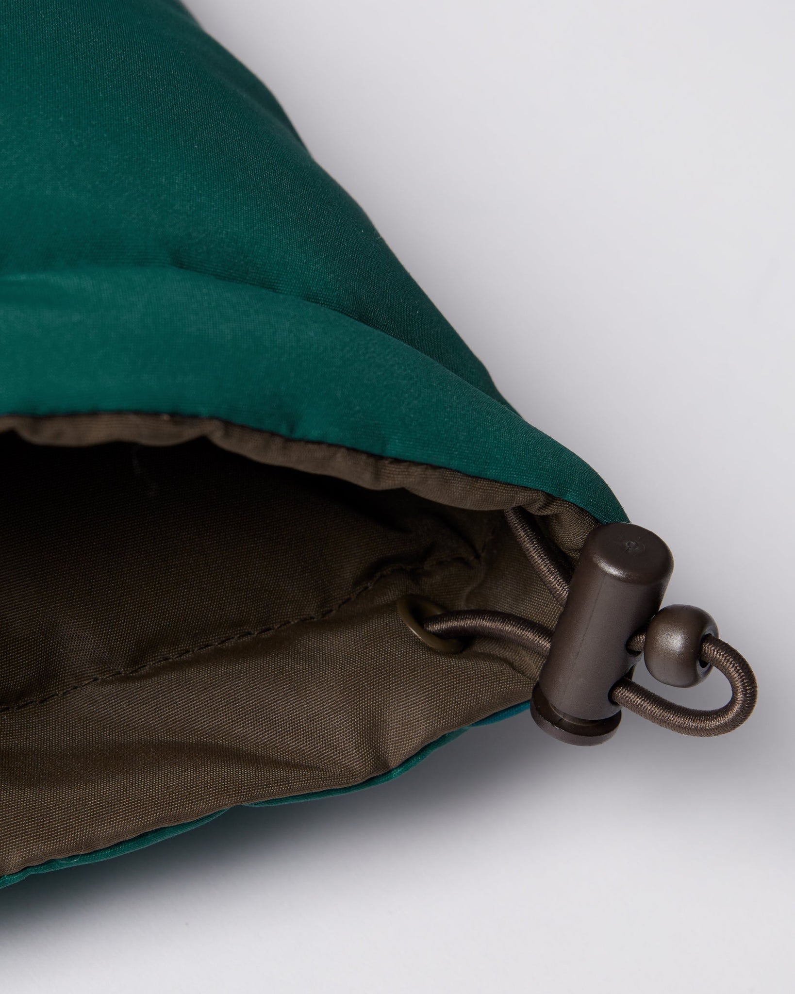 Protect the sun reversible puffer jacket