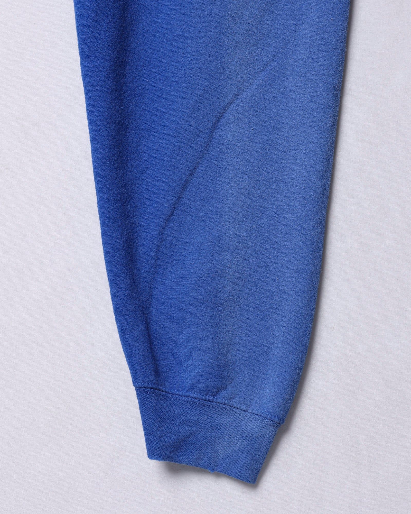CIRCLE LOGO CREWNECK